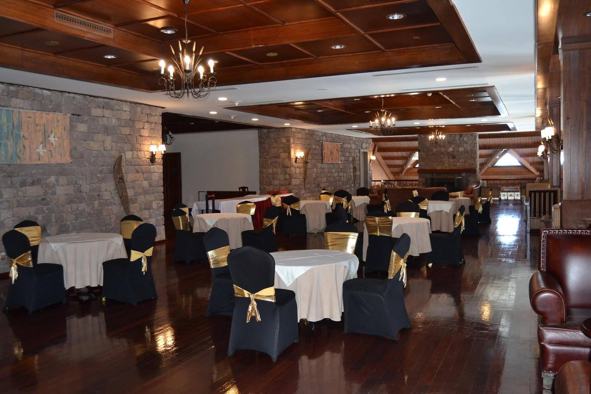 Ekinata Grand Toprak Hotel Sarikamis Ngoại thất bức ảnh